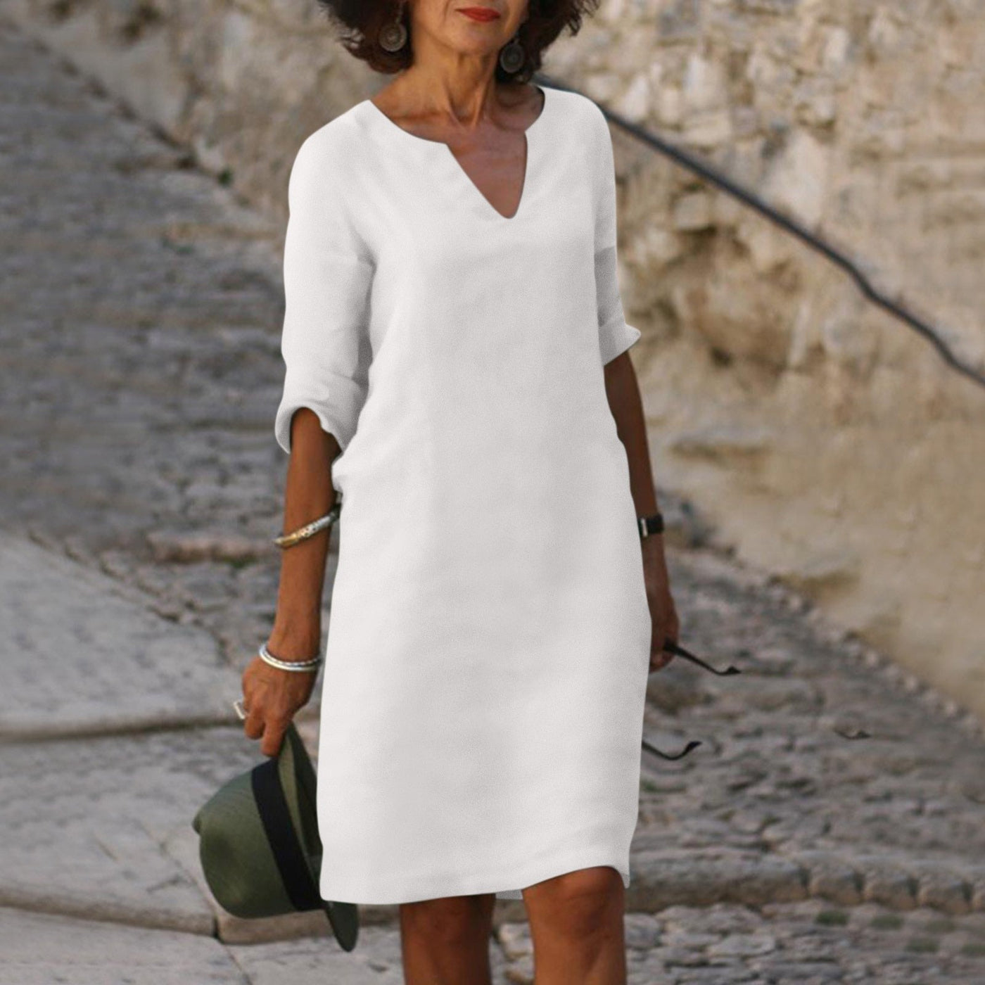 Grace™ - Dress with V-Neck and Three-Quarter Sleeves